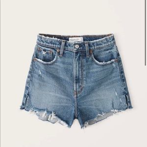 Abercrombie Curve Love High Rise Mom Shorts